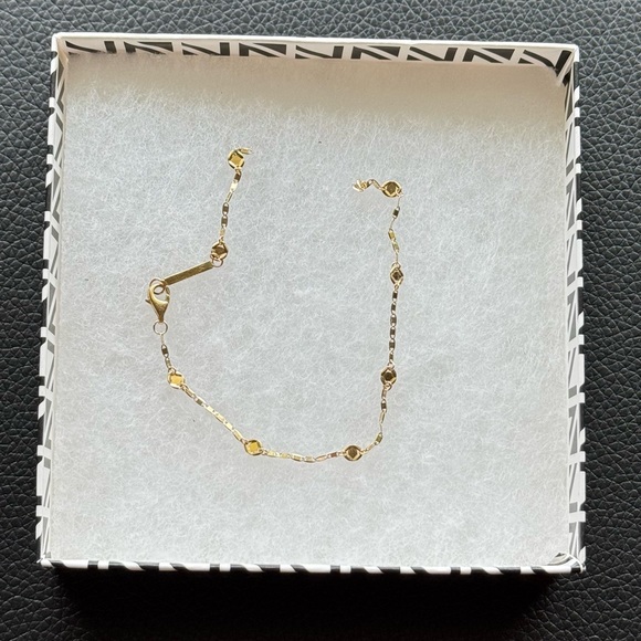 Lana jewelry 14K Gold Chain Bracelet for Minimalist Link Design.